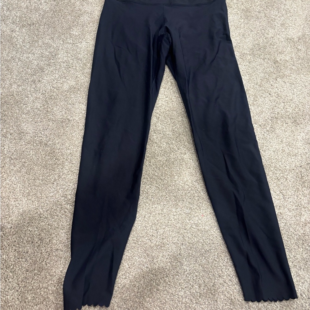 Old navy scalloped Hem Leggings size L